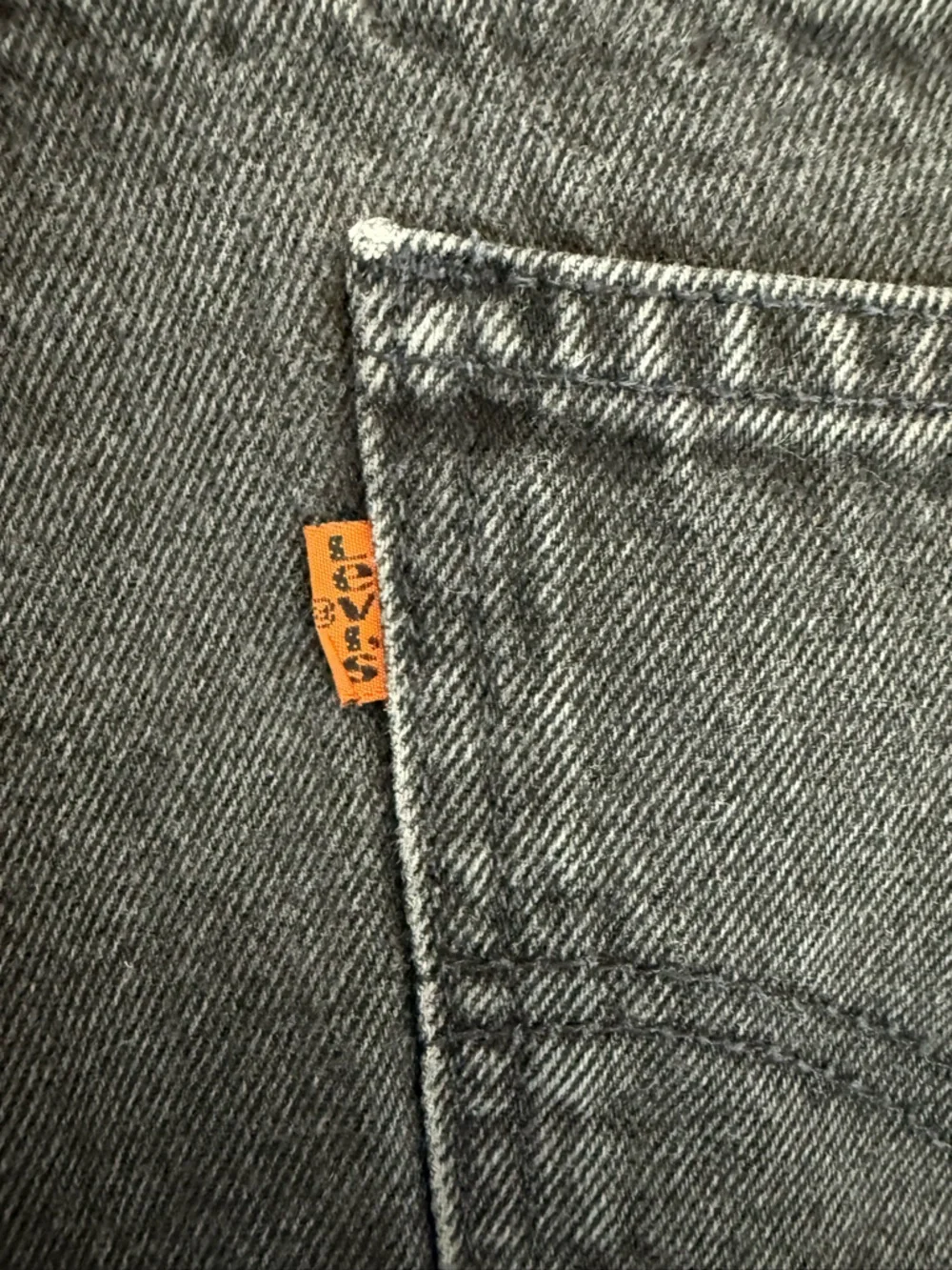 Vintage 90s Levis 505 Jeans Straight Leg 34x30 Black Faded Denim Orange Tag